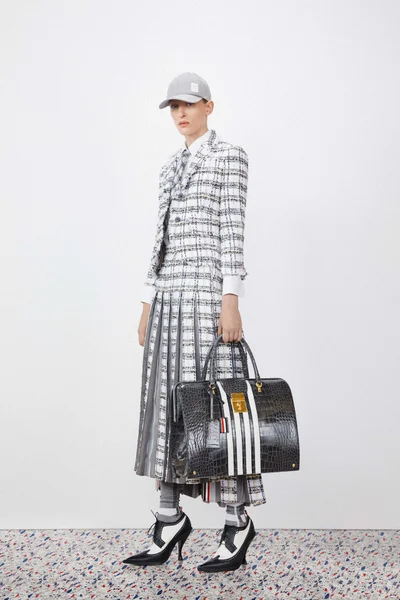 Look 3